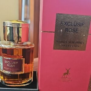 Maison Alhambra Rose Exclusive New In Box